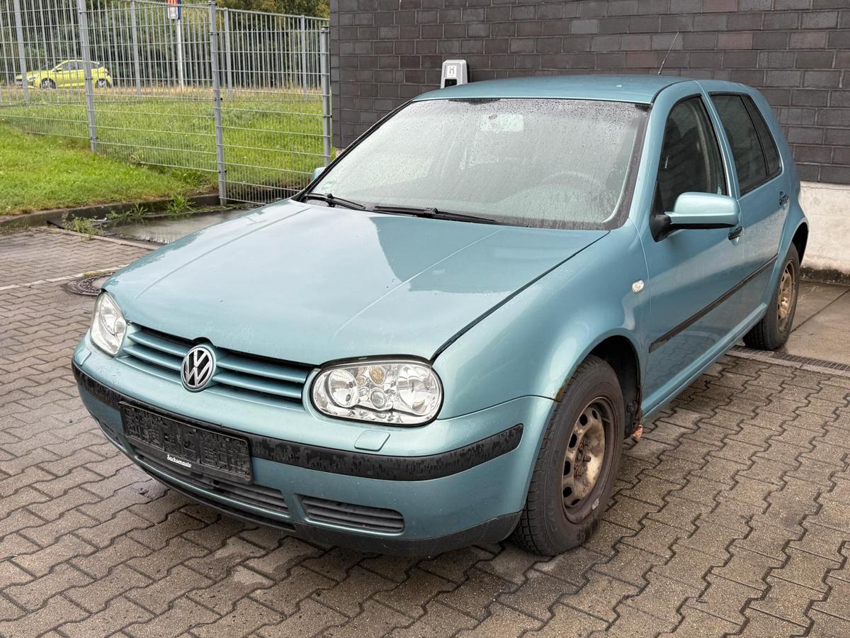 VW Golf 4 original Tür hinten links LB6N Elegancegrün Metallic Rohbau BJ03